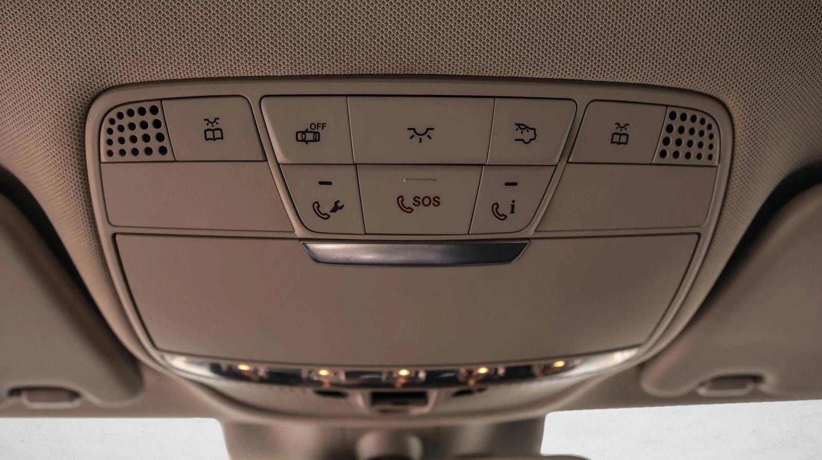 2017 MERCEDES-BENZ C-CLASS - Image 18