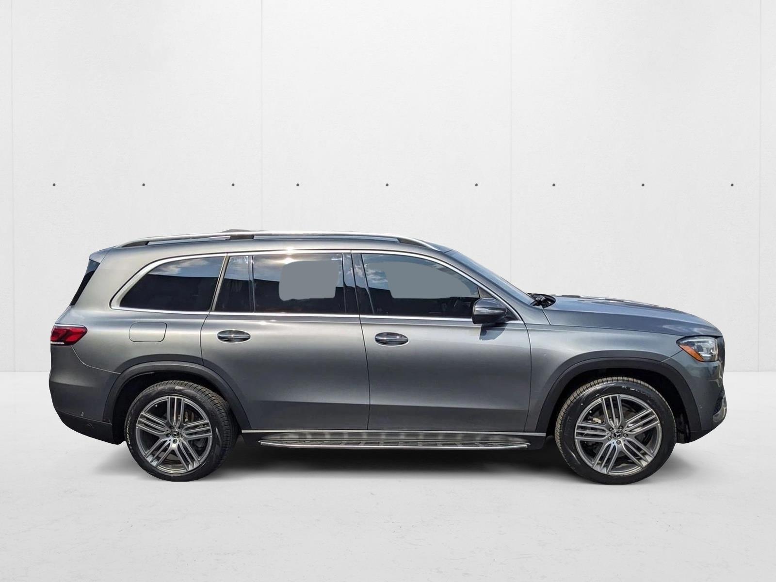 2022 Mercedes Benz GLS 450 4MATIC photo 3