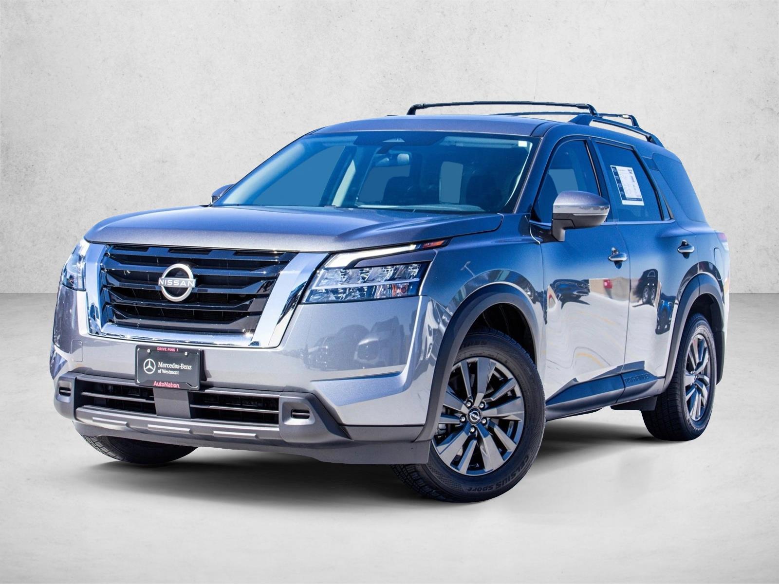 2022 Nissan Pathfinder SV 4WD's photo