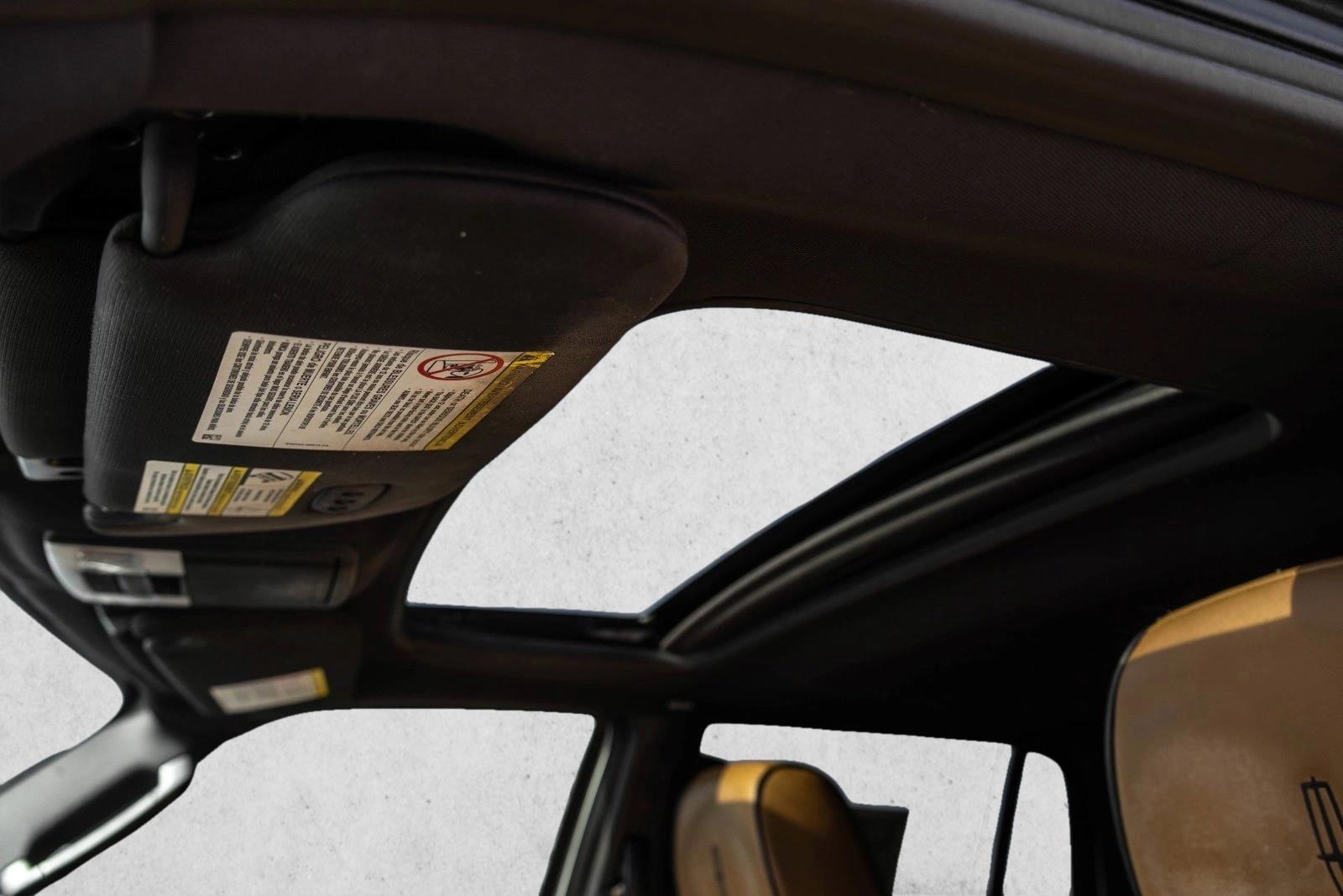 2013 LINCOLN NAVIGATOR - Image 11