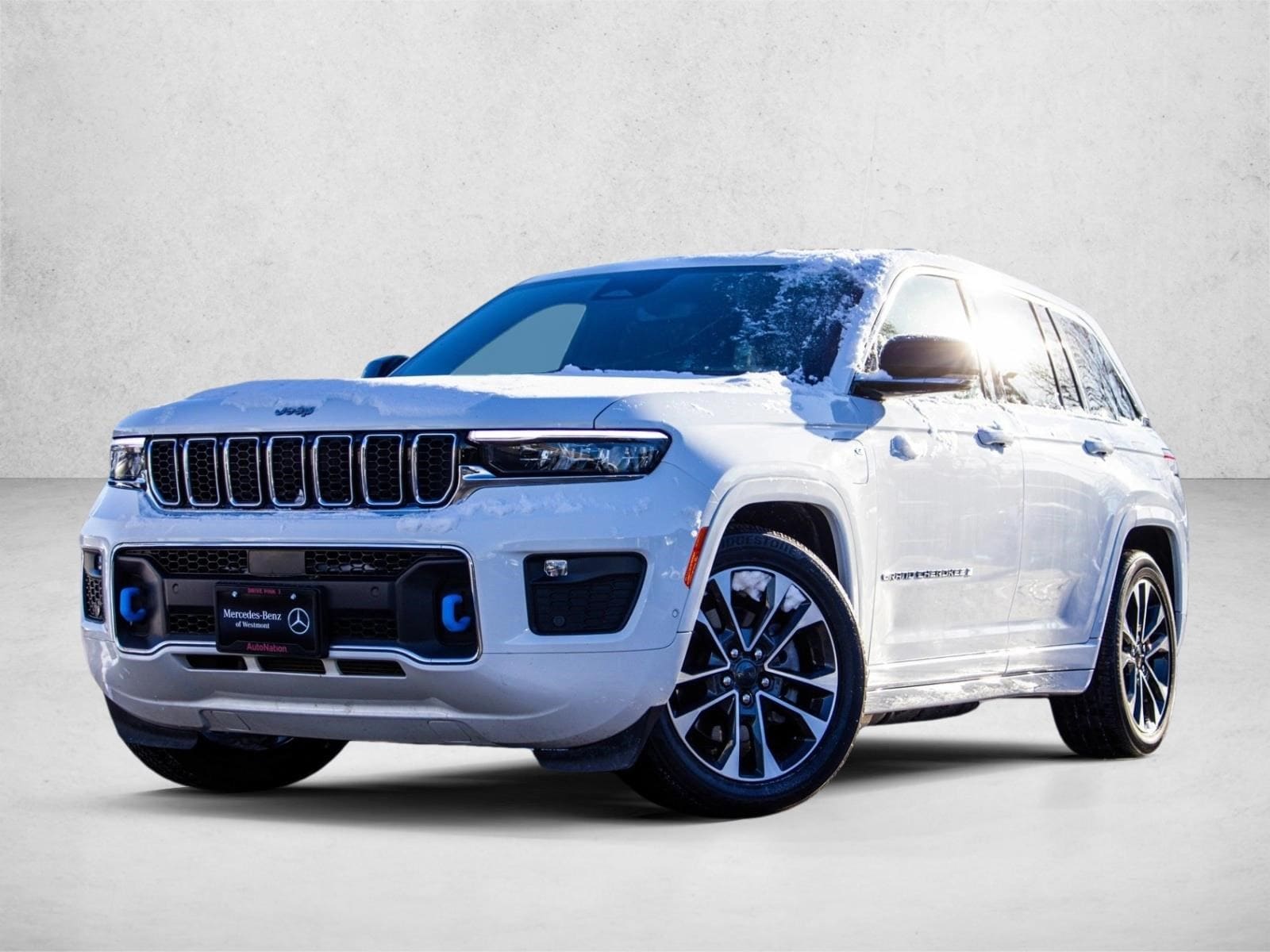 2023 JEEP GRAND CHEROKEE - Image 1