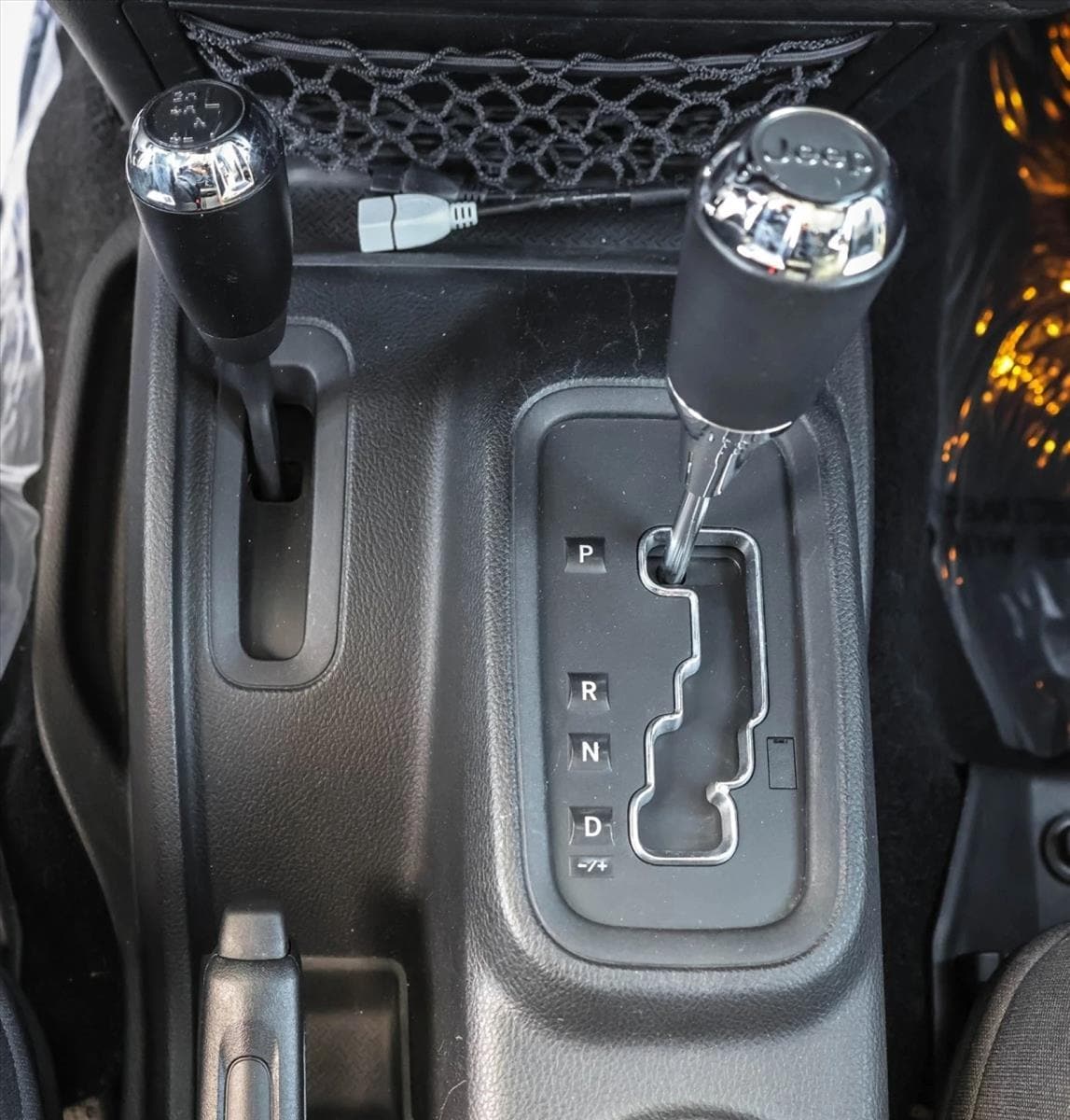 2016 JEEP WRANGLER - Image 17