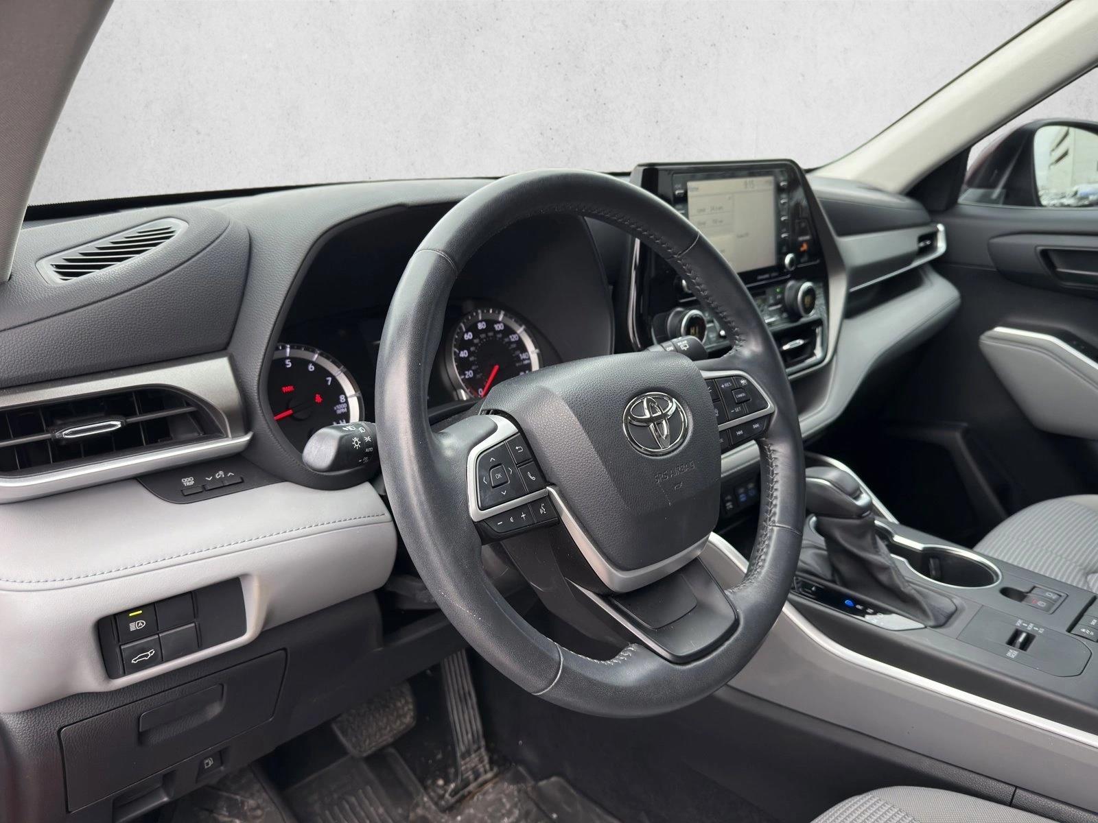 2022 TOYOTA HIGHLANDER - Image 10