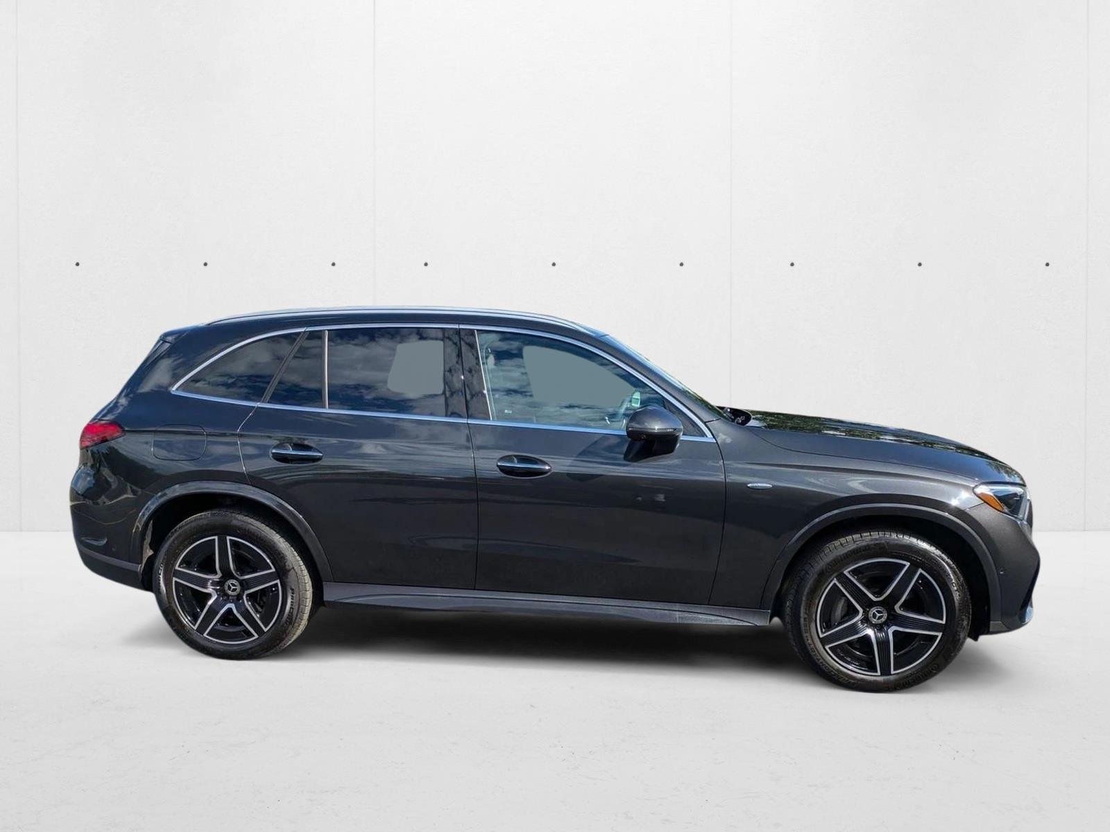 2025 Mercedes Benz GLC 350e 4MATIC photo 4