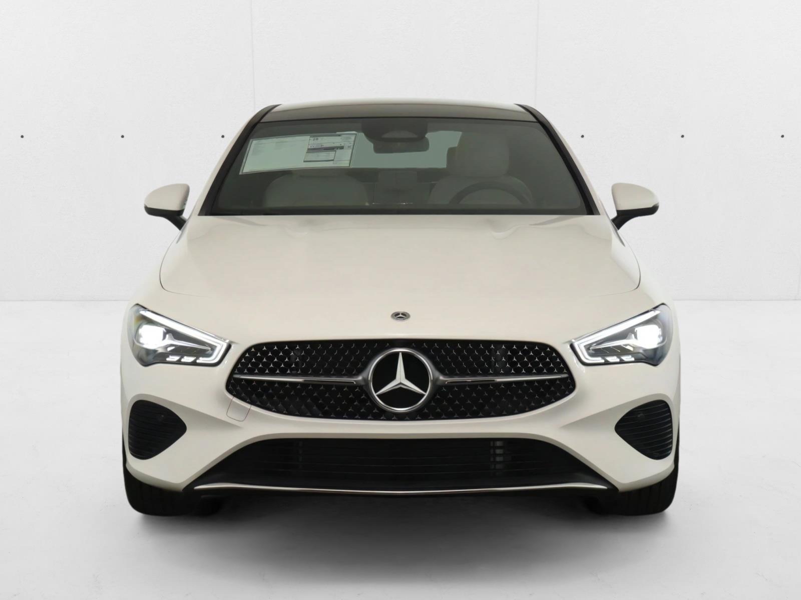 2025 Mercedes Benz CLA 250 4MATIC photo 2