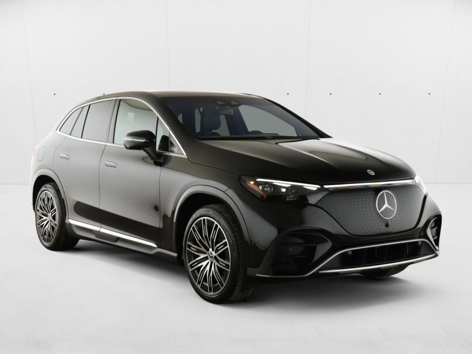 2025 Mercedes Benz 350 4MATIC photo 2