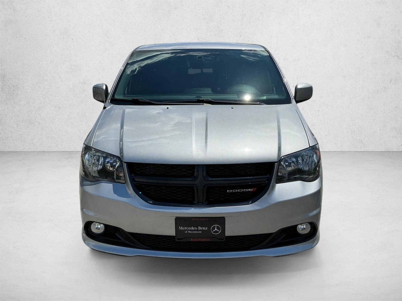 Used 2017 Dodge Grand Caravan SXT with VIN 2C4RDGCG2HR590040 for sale in Westmont, IL