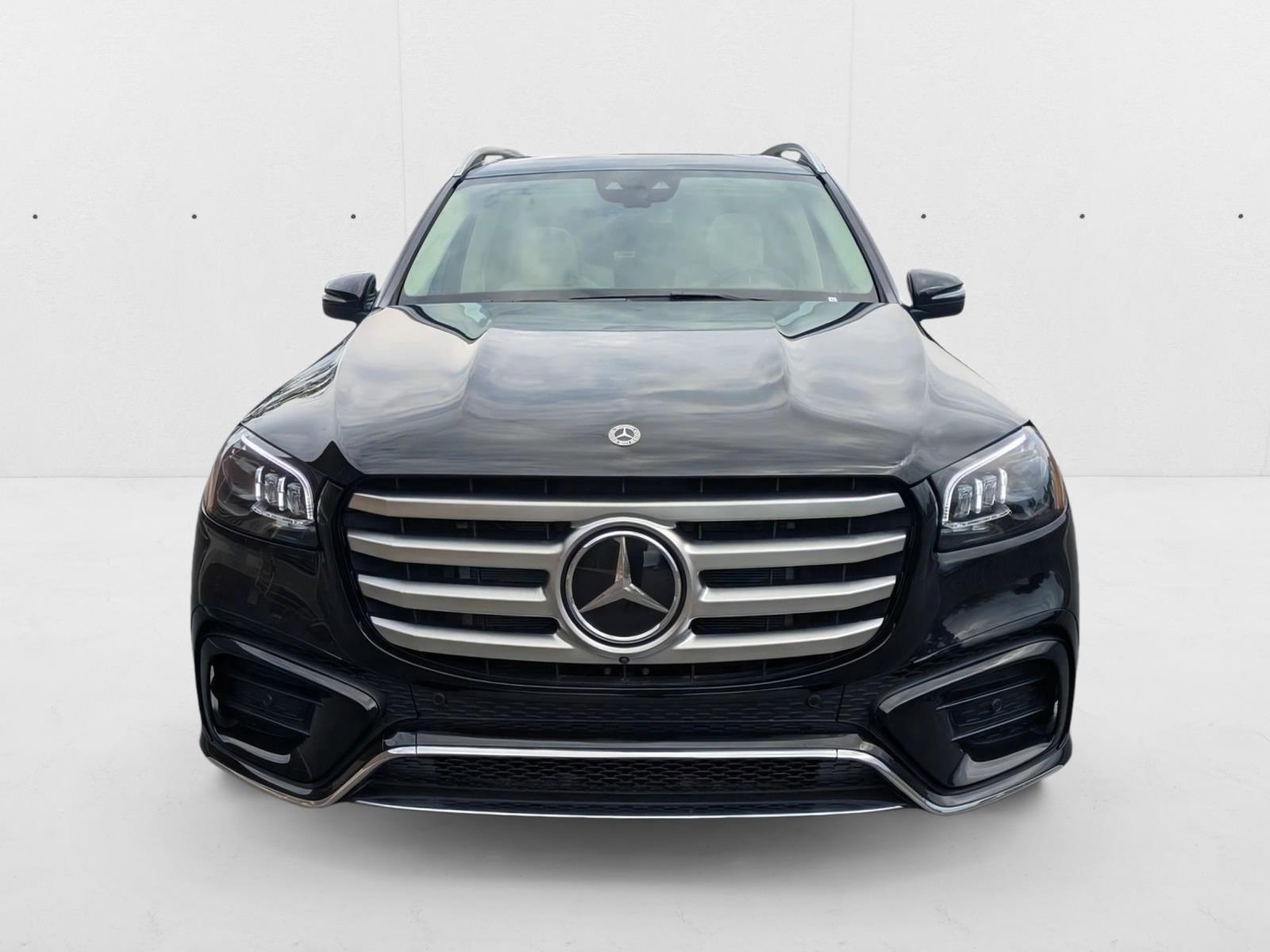 2025 Mercedes Benz GLS 450 4MATIC photo 2