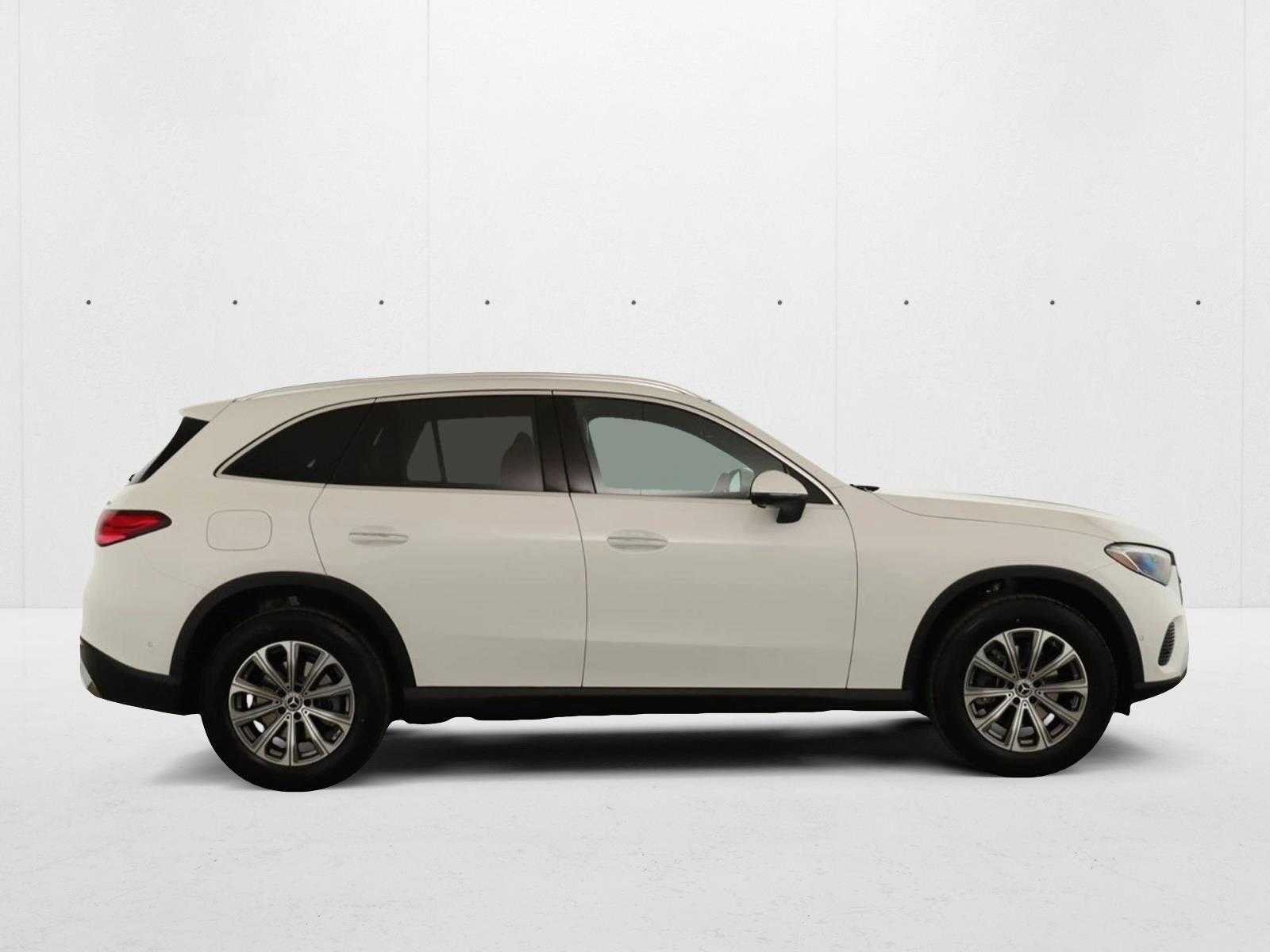 2025 Mercedes Benz GLC 300 4MATIC photo 4