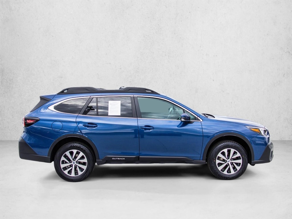 Used 2022 Subaru Outback Premium SUV