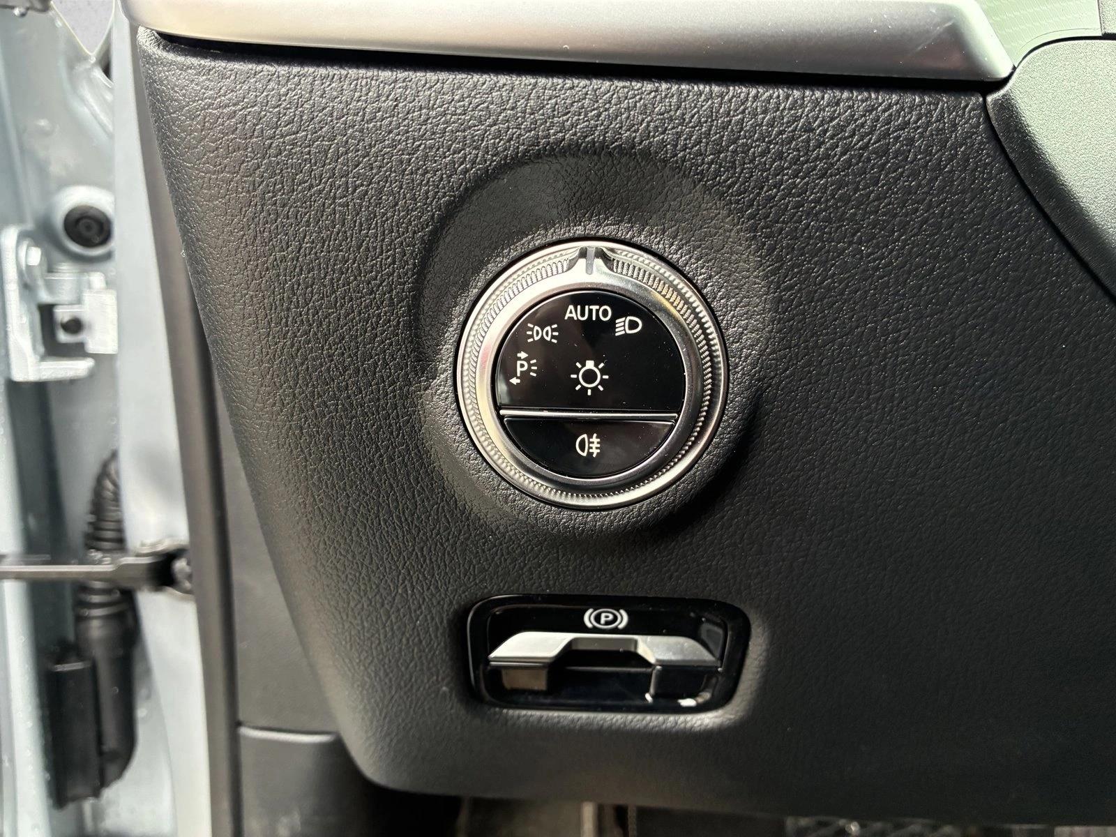 2026 MERCEDES-BENZ C-CLASS - Image 13