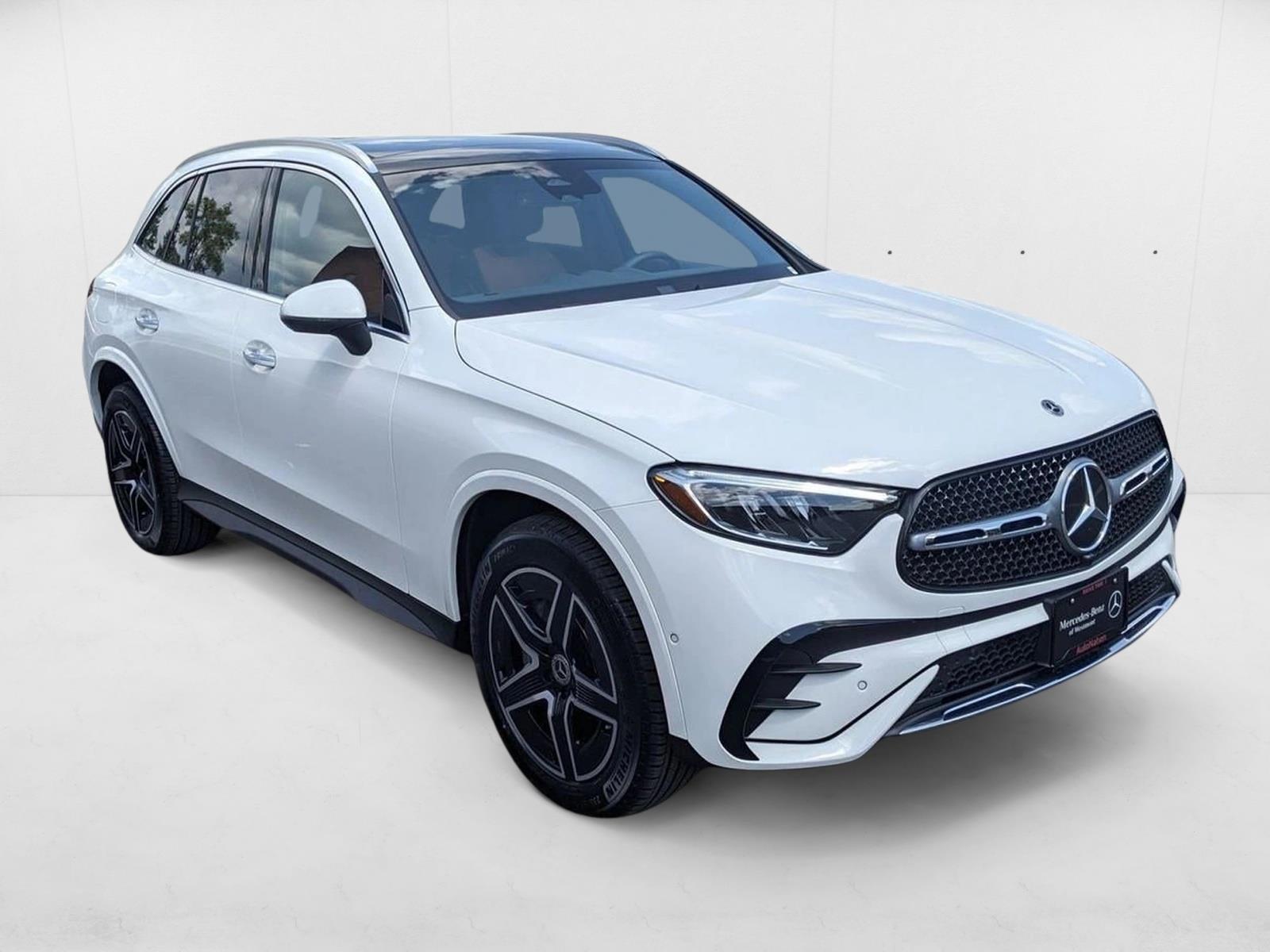 2025 Mercedes Benz GLC 300 4MATIC photo 2