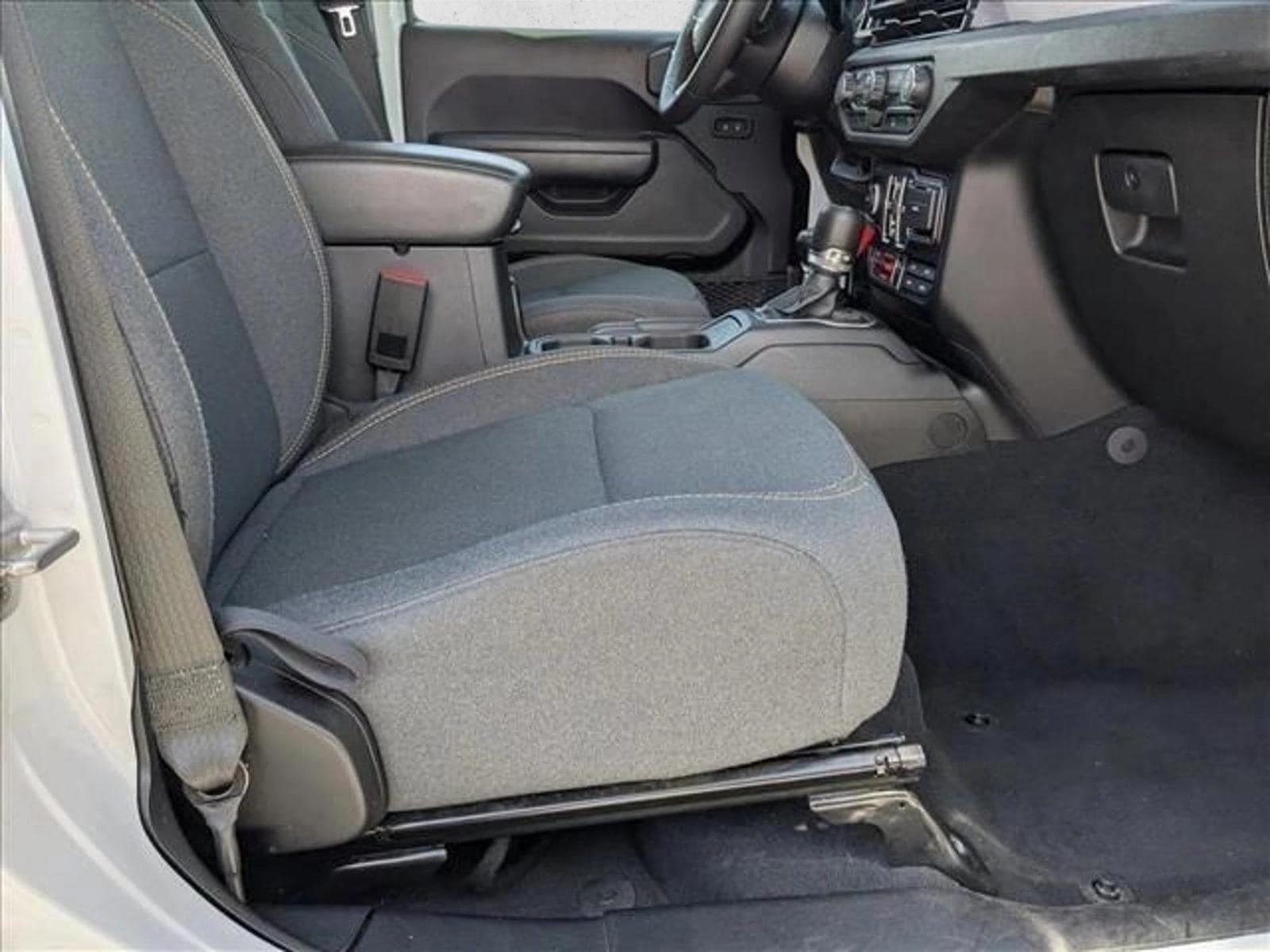 2024 JEEP WRANGLER - Image 21