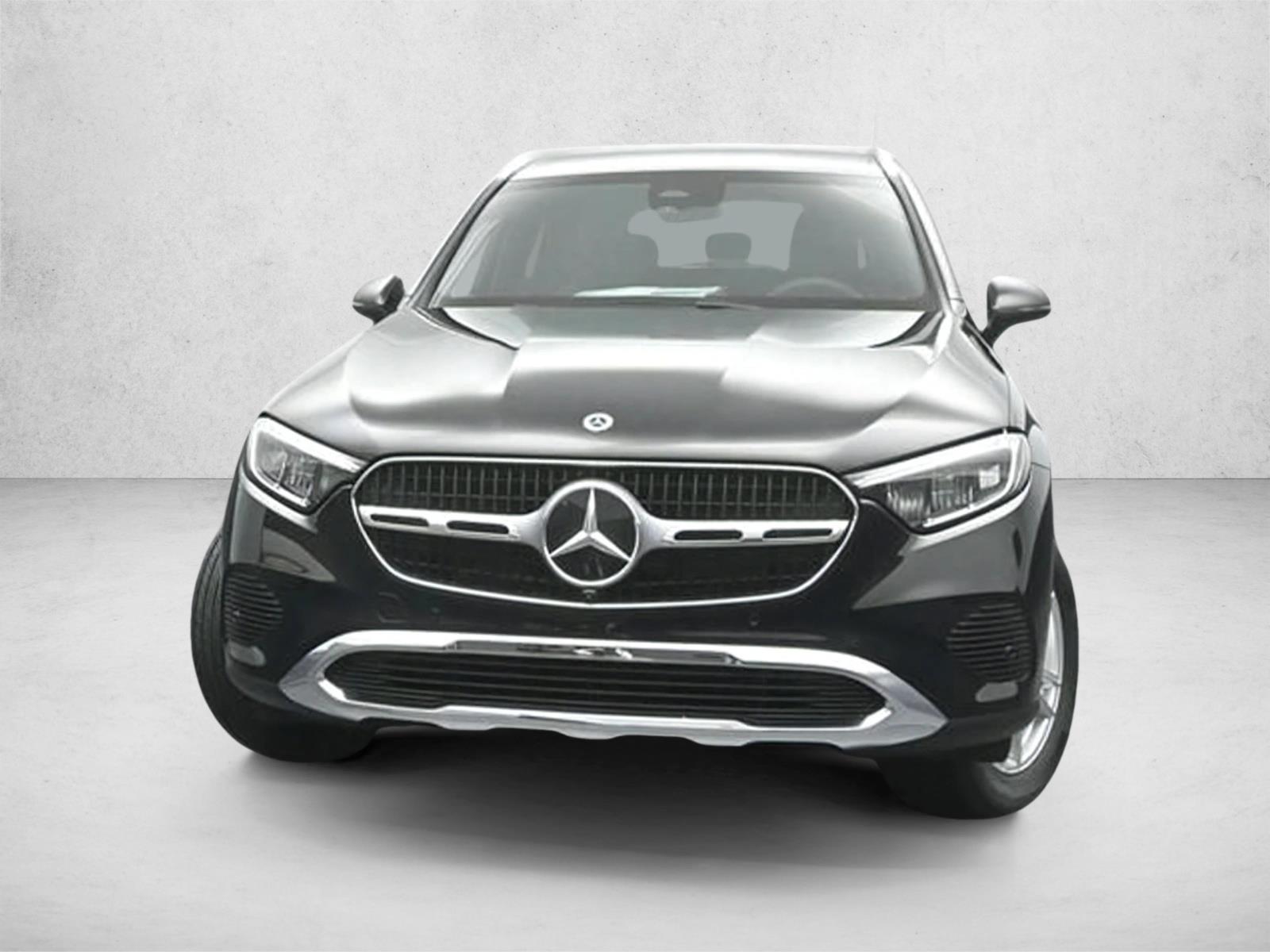 2026 Mercedes Benz GLC 300 4MATIC photo 2