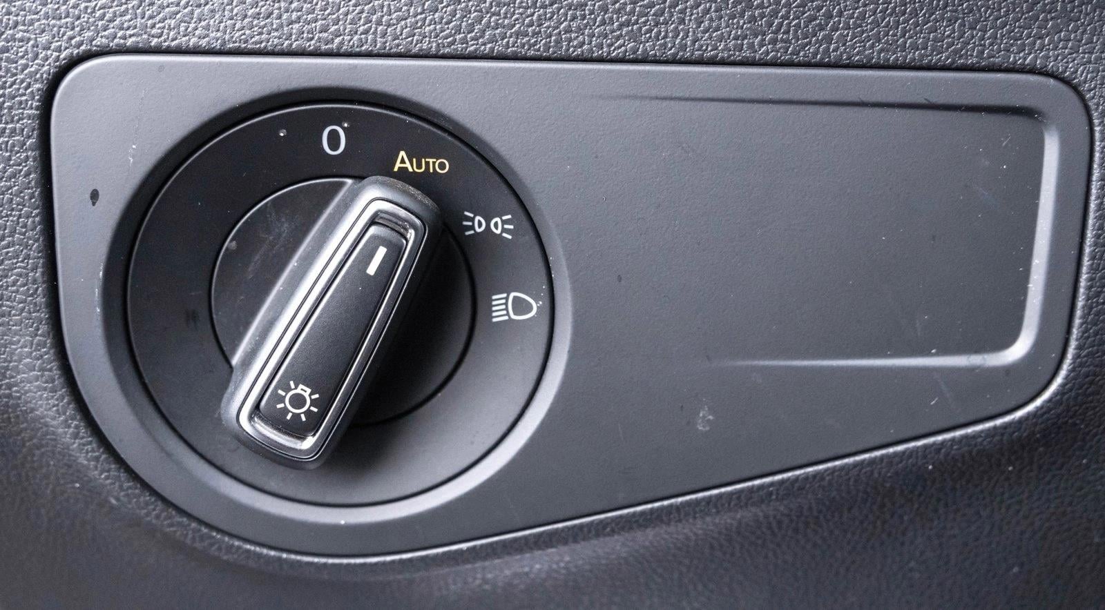 2019 VOLKSWAGEN TIGUAN - Image 13