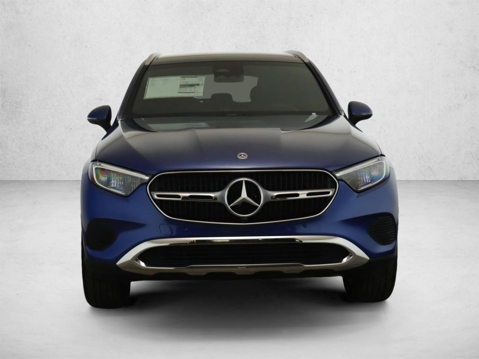 2025 Mercedes Benz GLC 300 4MATIC photo 2