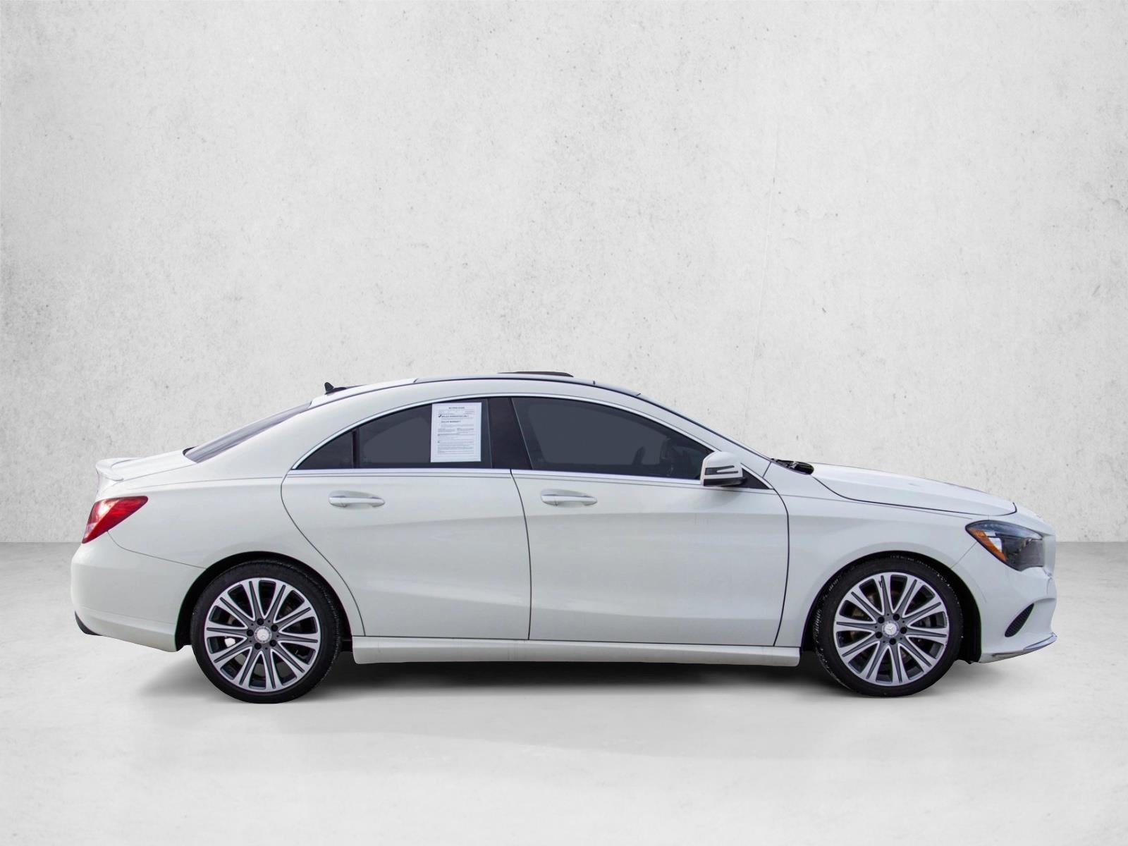 2018 Mercedes Benz CLA 4MATIC photo 4