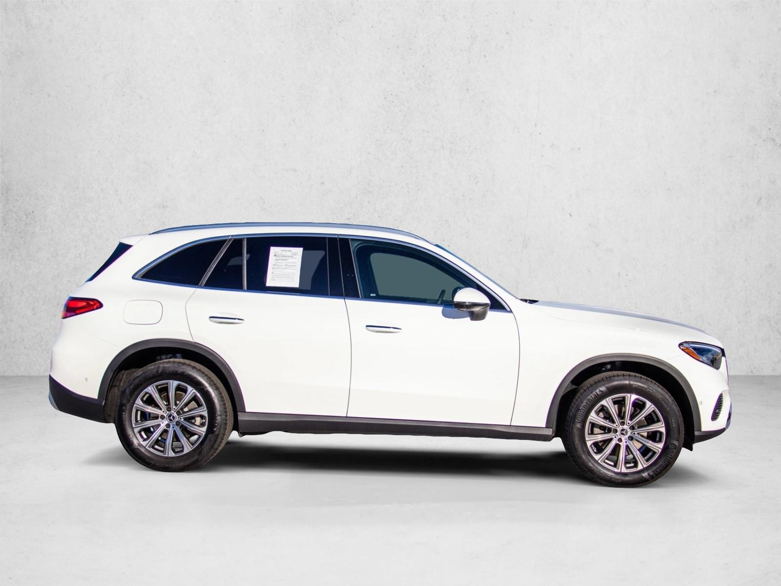 2025 Mercedes Benz GLC 300 4MATIC photo 4