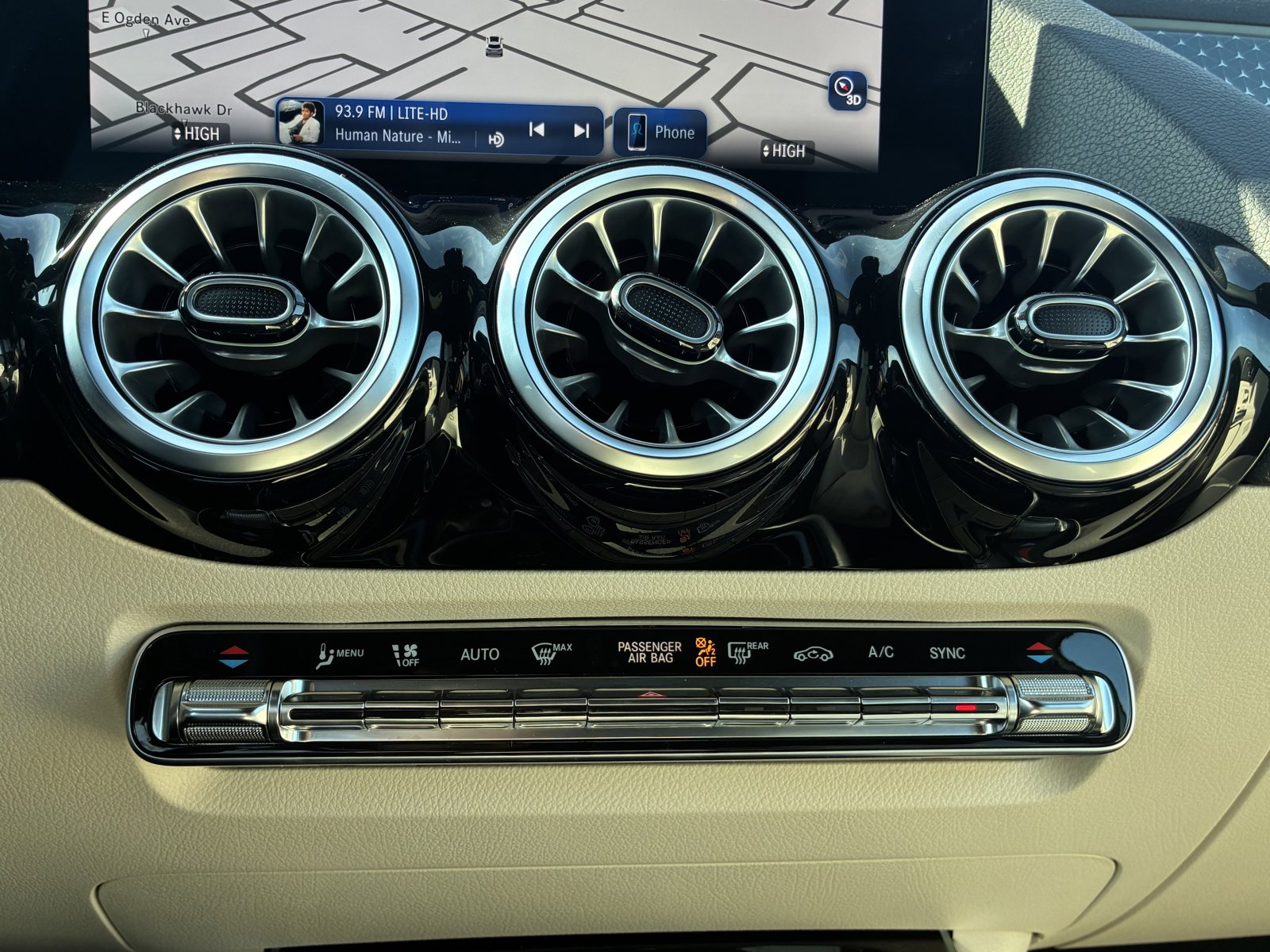 2026 MERCEDES-BENZ GLA-CLASS - Image 21