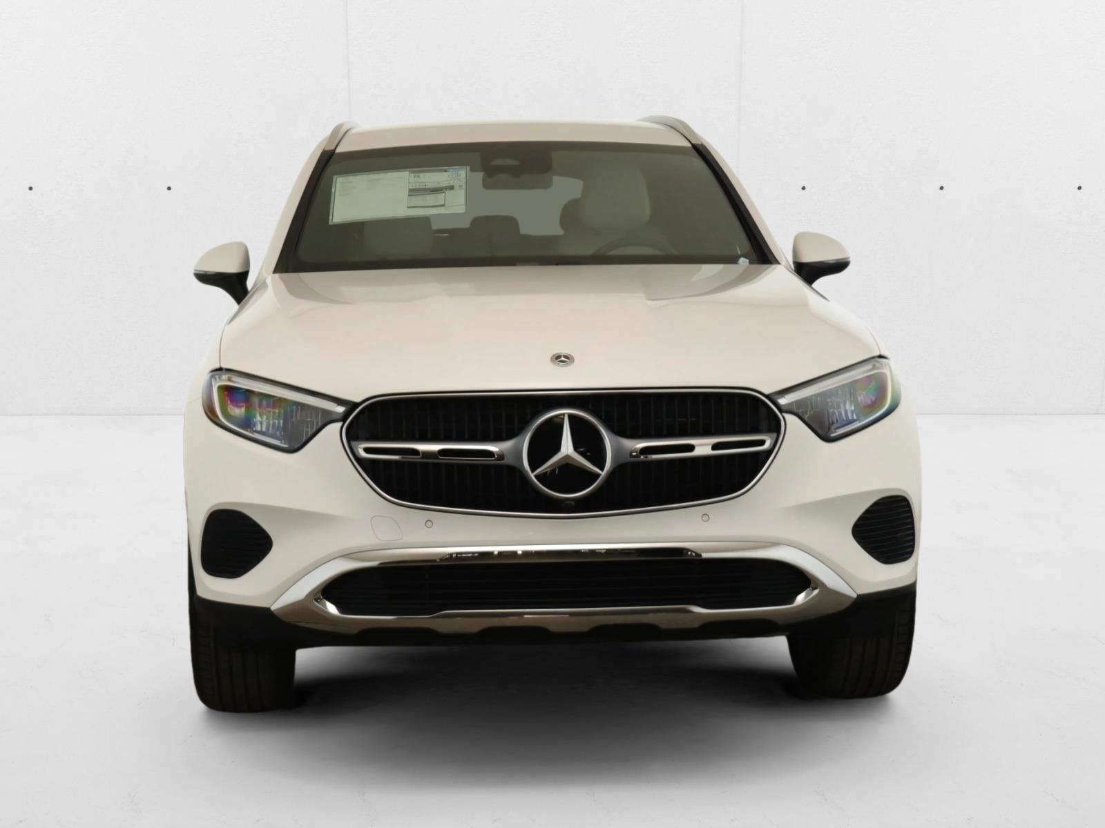 2025 Mercedes Benz GLC 300 4MATIC photo 2