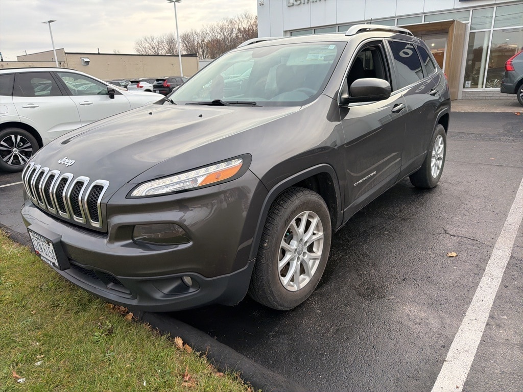 Used 2016 Jeep Cherokee Latitude 4x4 SUV