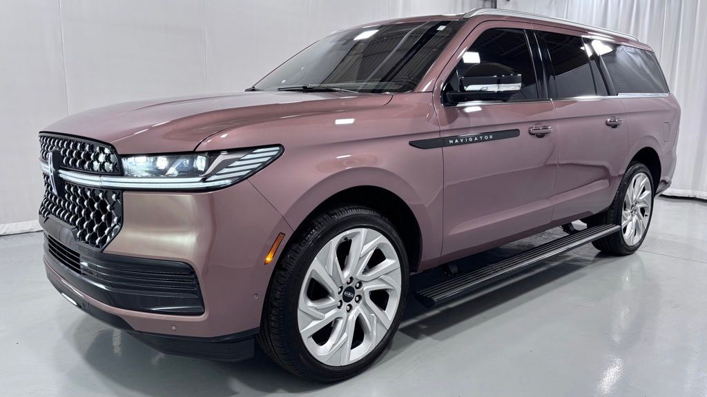 2025 Lincoln Navigator Black Label L 4WD's photo