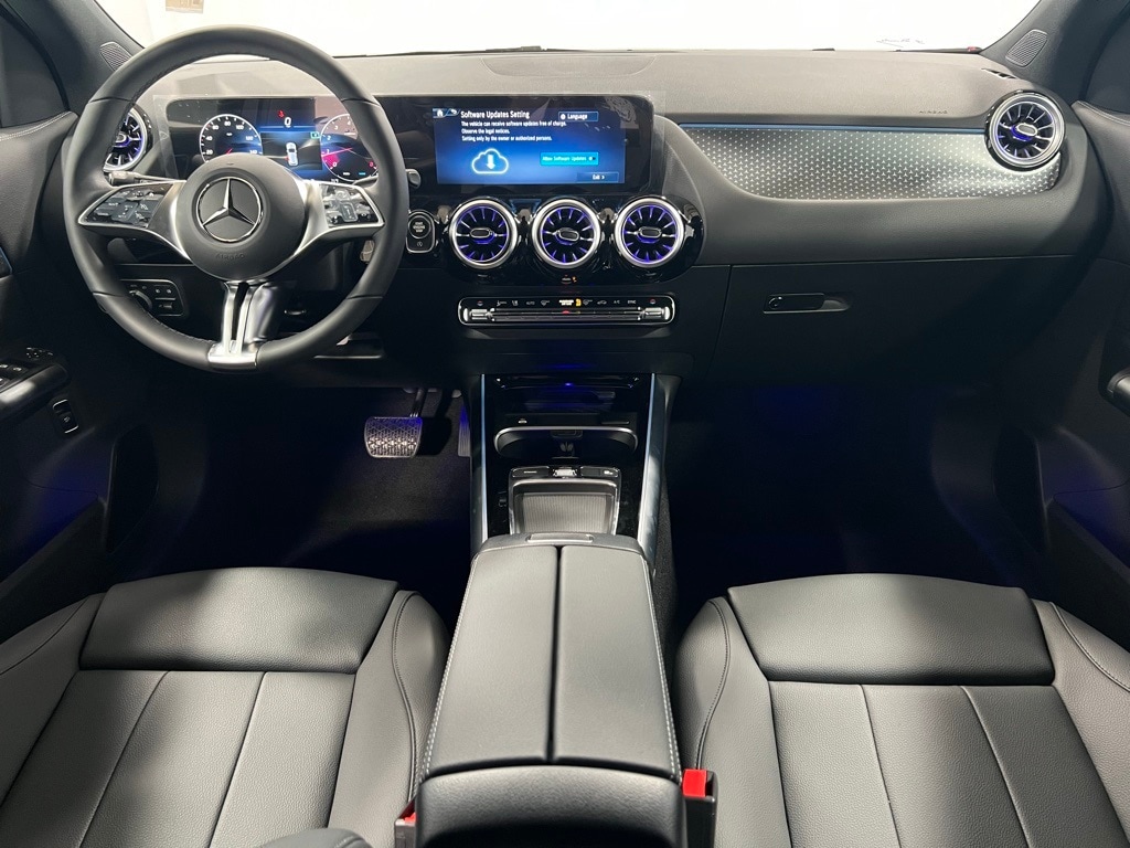 2025 Mercedes Benz GLA 250 4MATIC photo 2