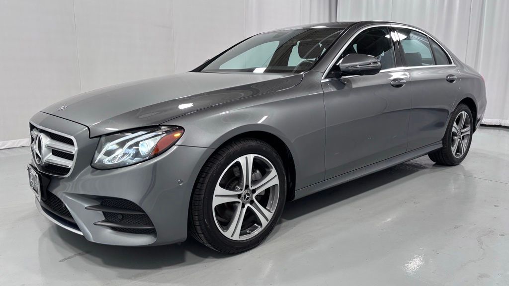 2019 Mercedes-Benz E-Class E300 4MATIC's photo