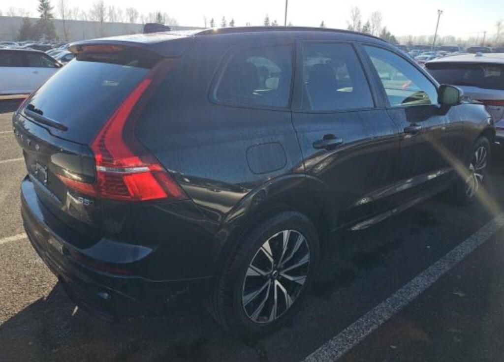 Used 2025 Volvo XC60 B5 Core SUV