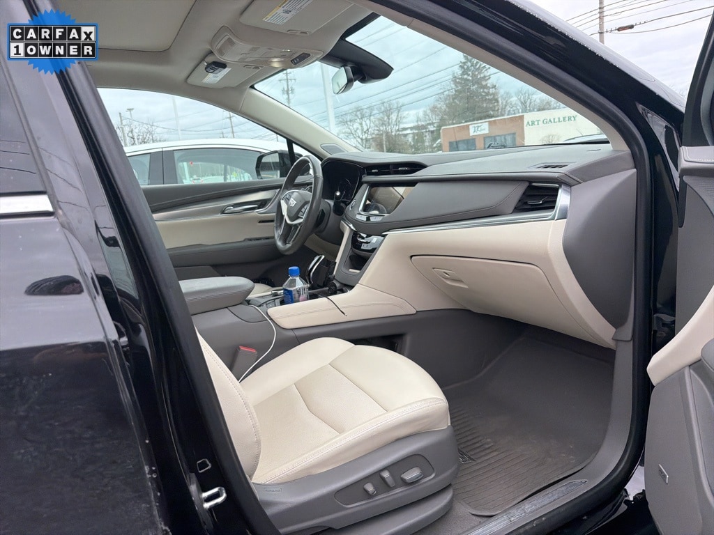 Used 2023 CADILLAC XT5 Premium Luxury SUV