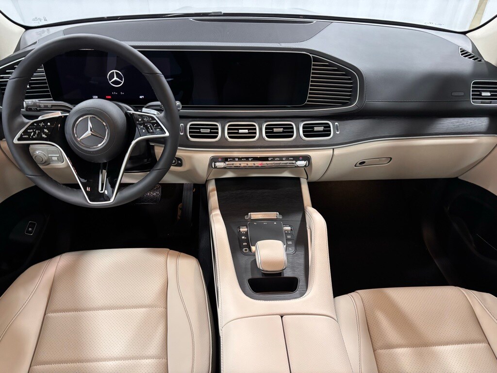 2026 Mercedes Benz GLE 350 4MATIC photo 2