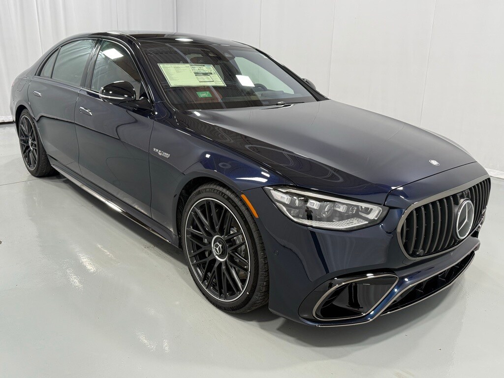 2026 Mercedes Benz S AMG 63 e 4MATIC photo 4