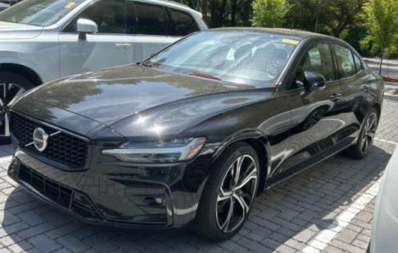 2025 Volvo S60 B5 Plus Dark AWD's photo