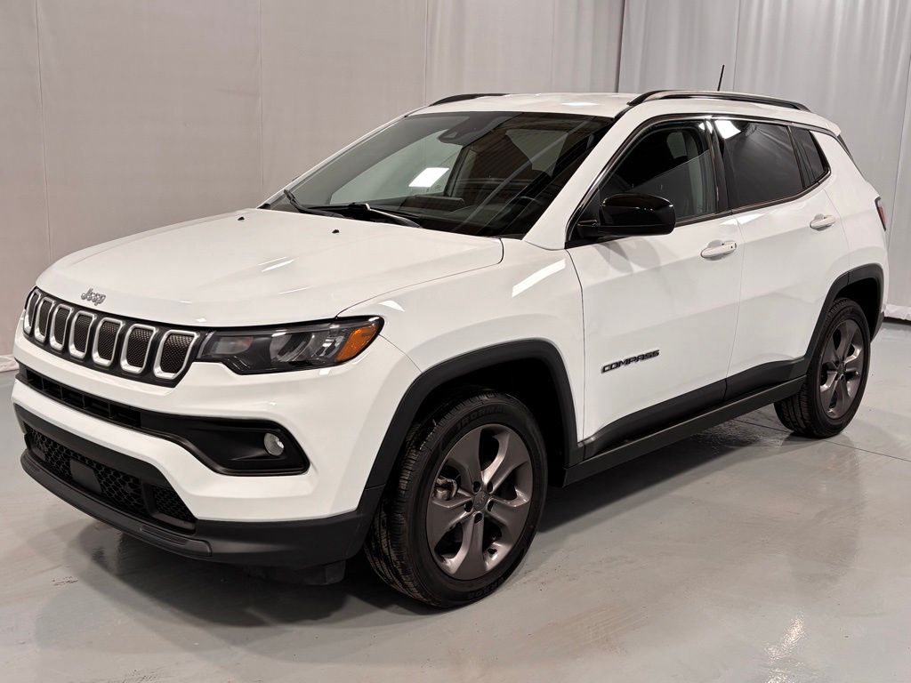 2022 Jeep Compass Latitude Lux