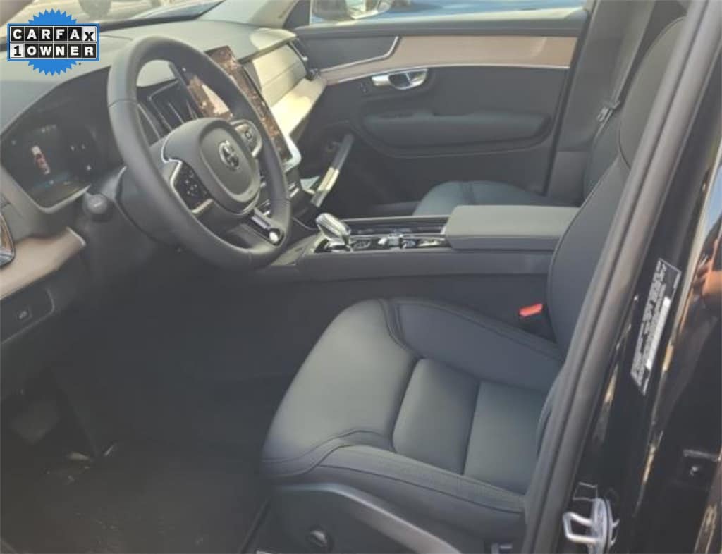 Used 2025 Volvo XC90 B5 (2025.5) Core SUV