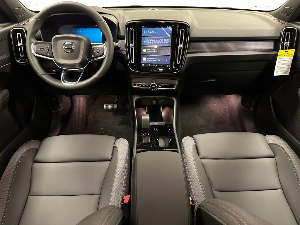 Used 2024 Volvo XC40 Core with VIN YV4ER3XK0R2251636 for sale in Willoughby, OH