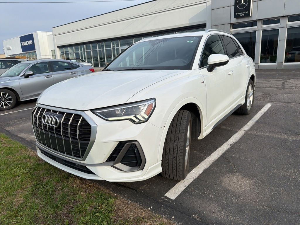 2022 Audi Q3 45 TFSI S Line Premium Plus quattro's photo