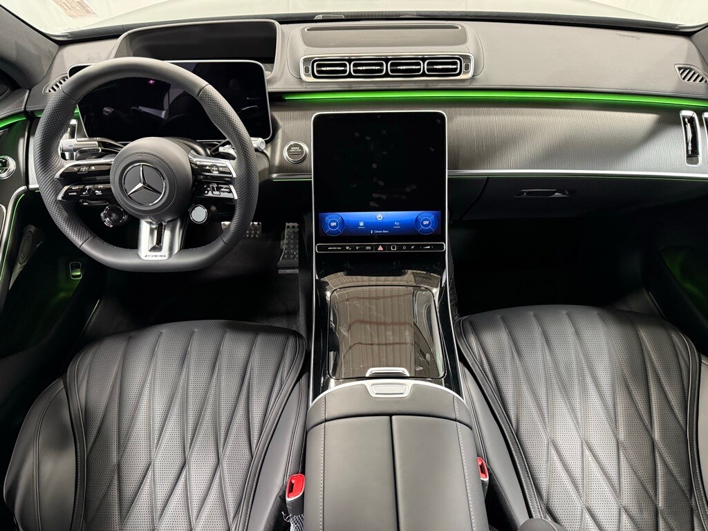 2025 Mercedes Benz S AMG 63 photo 2