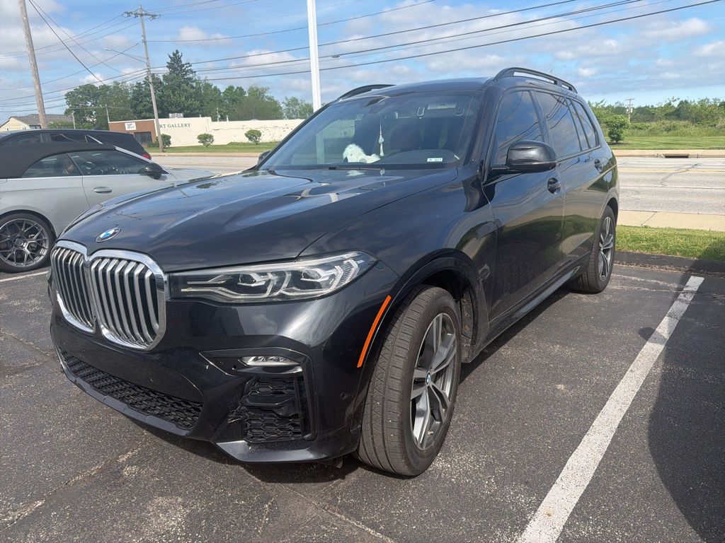 2019 BMW X7 xDrive40i's photo