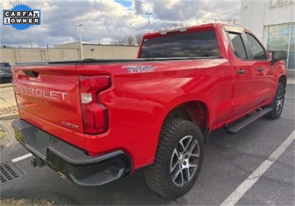 2019 Chevrolet Silverado 1500 Custom Trail Boss photo 3