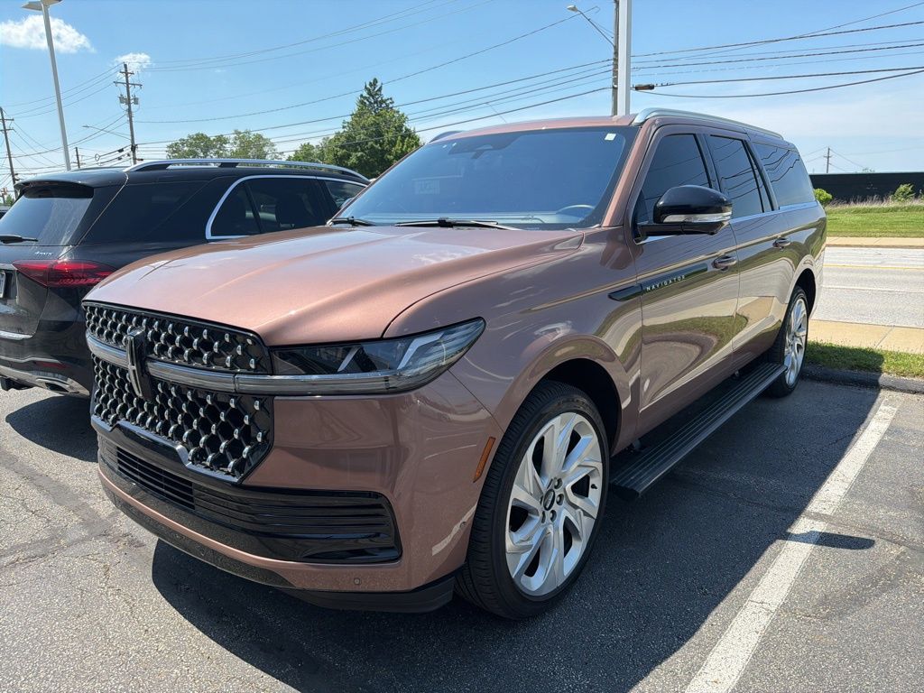 Red (Sunrise Copper Pearlcoat) 2025 Lincoln Navigator L Black Label 4WD SUV / Crossover Four-Wheel Drive Automatic