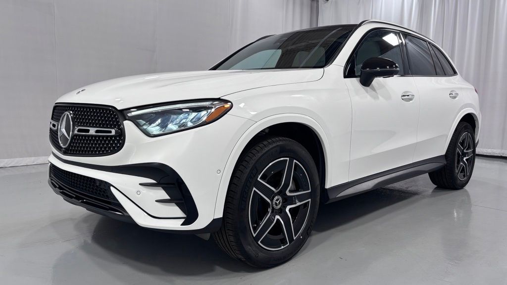 2023 Mercedes-Benz GLC