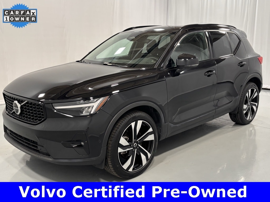 2025 Volvo XC40 Plus's photo