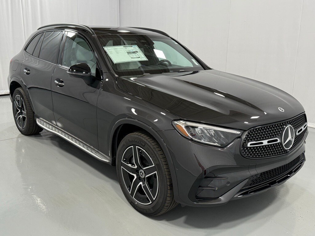 2026 Mercedes Benz GLC 300 4MATIC photo 3