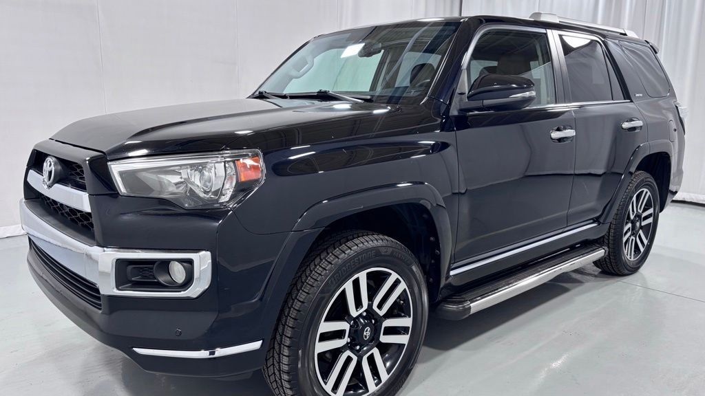 2015 Toyota 4Runner Limited 4x4 V6's photo