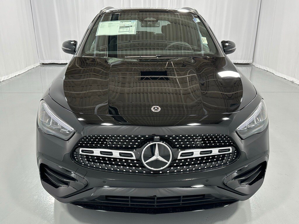 2025 Mercedes Benz GLA 250 4MATIC photo 3
