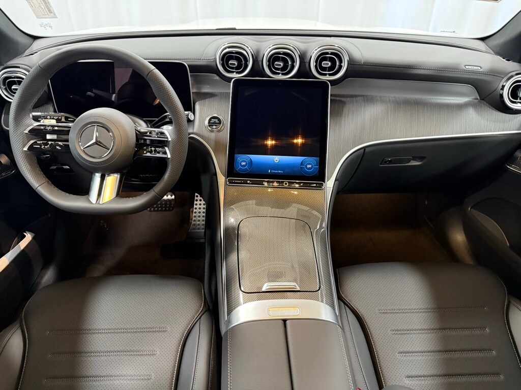 2026 Mercedes Benz GLC 300 4MATIC photo 2