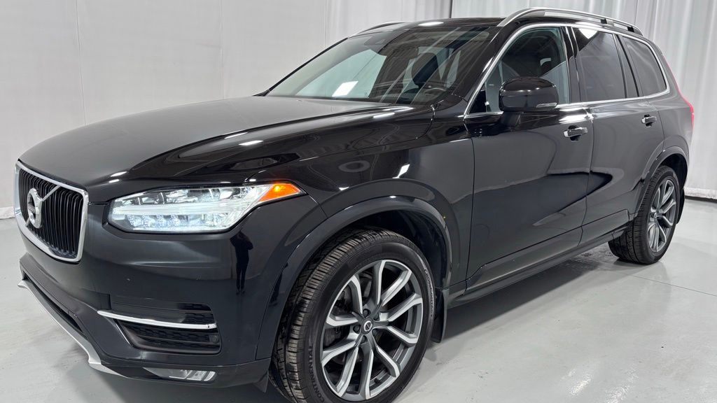 2019 Volvo XC90 Momentum
