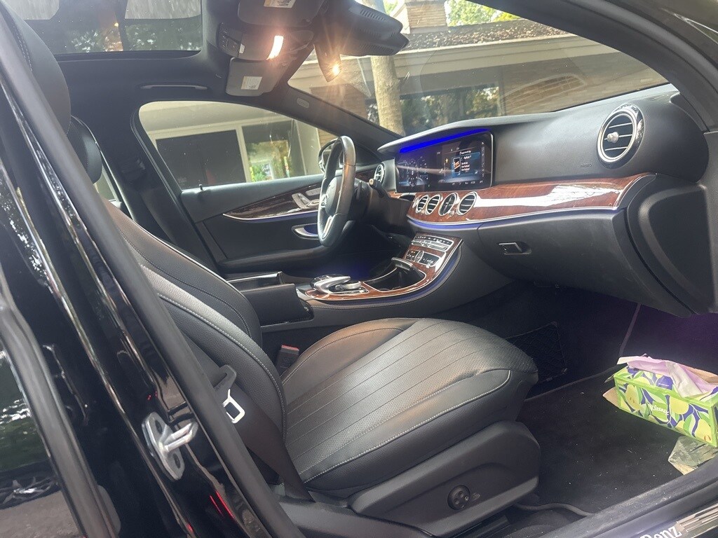 2019 Mercedes Benz E 450 4MATIC Wagon photo 2