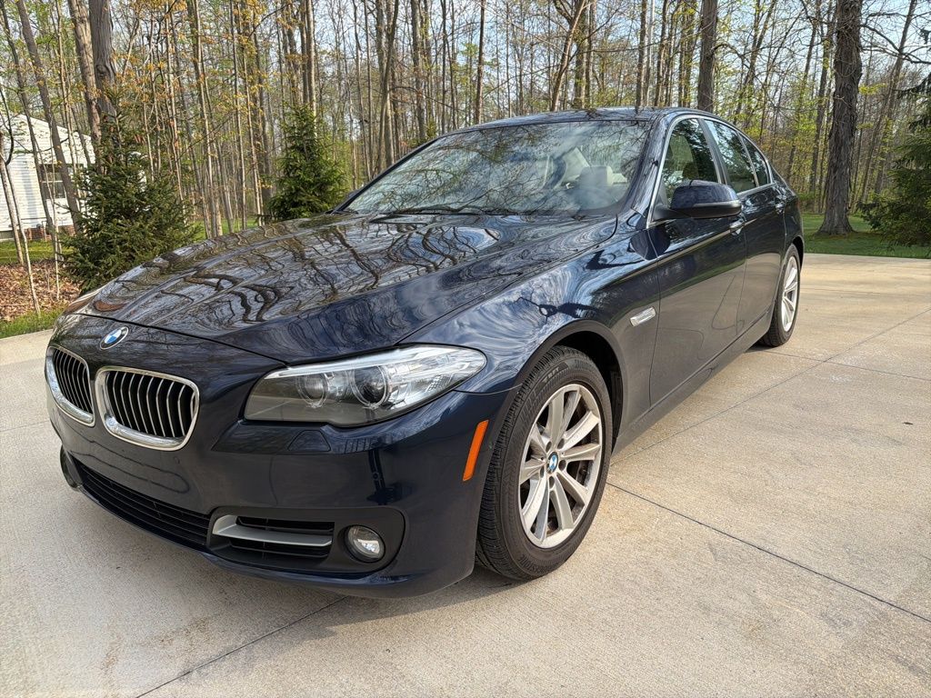 2015 BMW 5 Series 528i